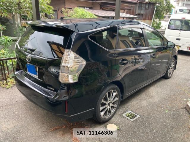 Toyota PRIUS ALPHA 2012-03 8850426-2
