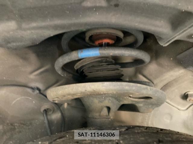 Toyota PRIUS ALPHA 2012-03 8850426-5