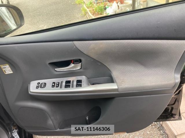 Toyota PRIUS ALPHA 2012-03 8850426-8