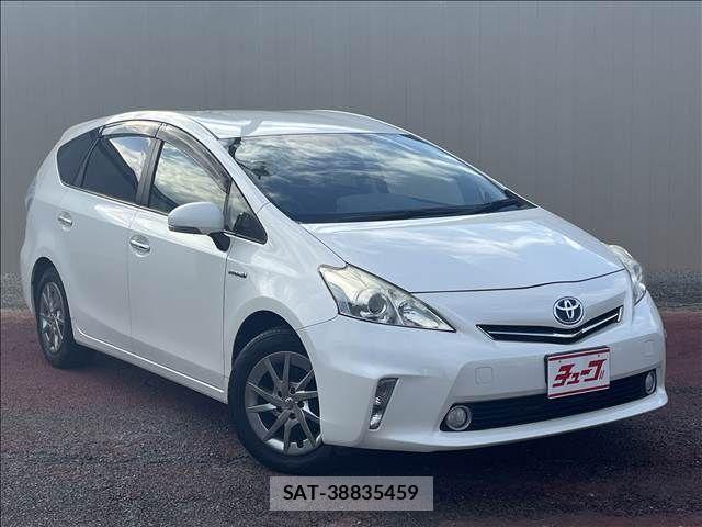 Toyota PRIUS ALPHA 2014-03 8871869-14