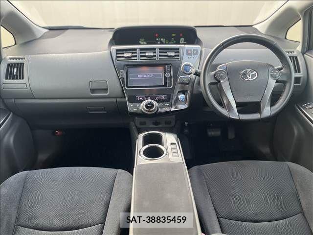 Toyota PRIUS ALPHA 2014-03 8871869-27