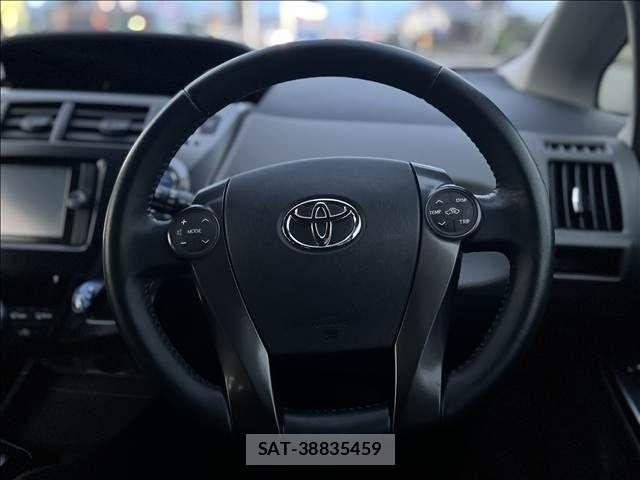 Toyota PRIUS ALPHA 2014-03 8871869-28