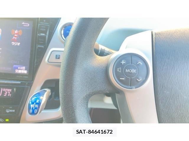 Toyota PRIUS ALPHA 2013-07 8871868-12