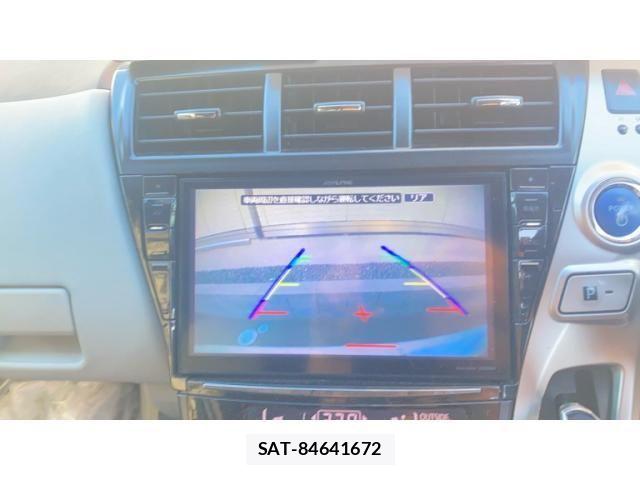 Toyota PRIUS ALPHA 2013-07 8871868-15