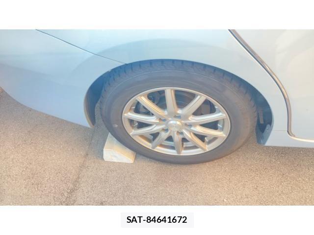 Toyota PRIUS ALPHA 2013-07 8871868-4