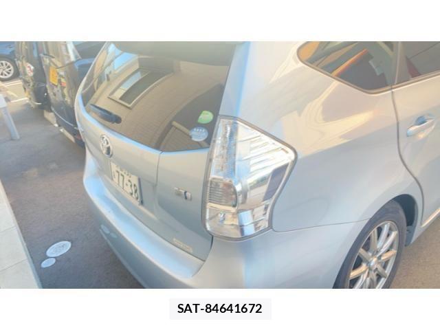 Toyota PRIUS ALPHA 2013-07 8871868-6