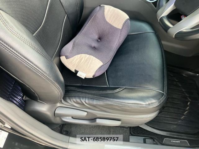 Toyota PRIUS ALPHA 2012-06 8881696-9