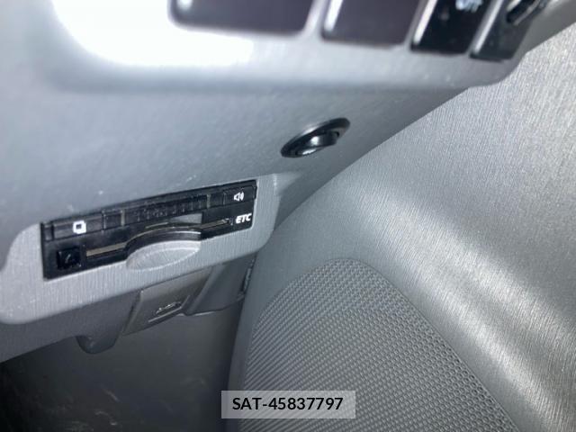 Toyota PRIUS ALPHA 2013-12 8881703-17