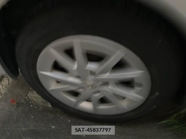 Toyota PRIUS ALPHA 2013-12 8881703-5