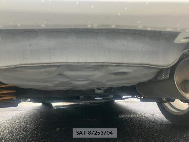 Toyota PRIUS ALPHA 2013-01 8881708-9