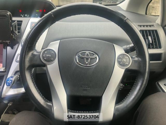 Toyota PRIUS ALPHA 2013-01 8881708-21