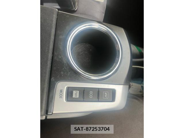 Toyota PRIUS ALPHA 2013-01 8881708-26
