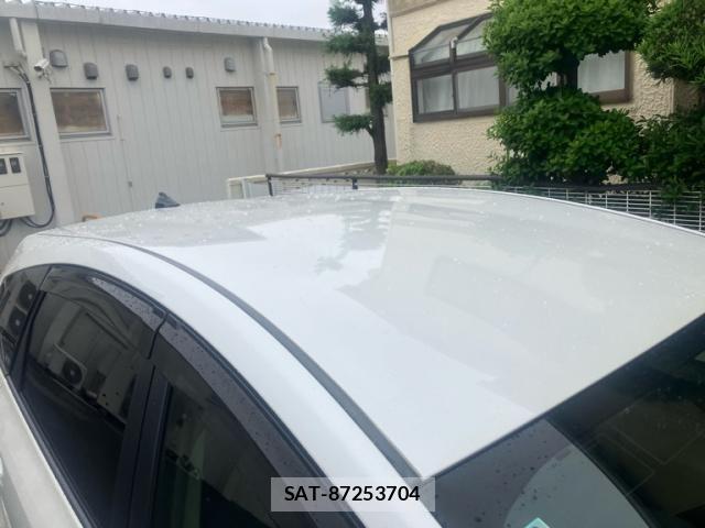 Toyota PRIUS ALPHA 2013-01 8881708-6
