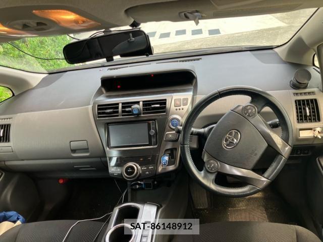 Toyota PRIUS ALPHA 2014-03 8881698-10