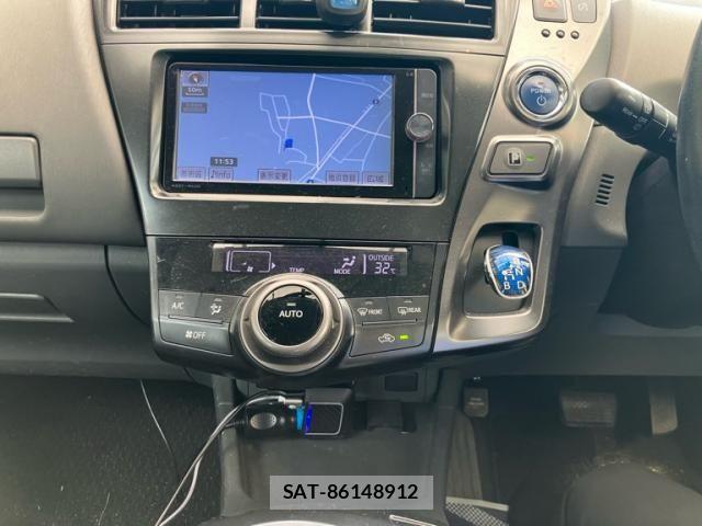 Toyota PRIUS ALPHA 2014-03 8881698-15