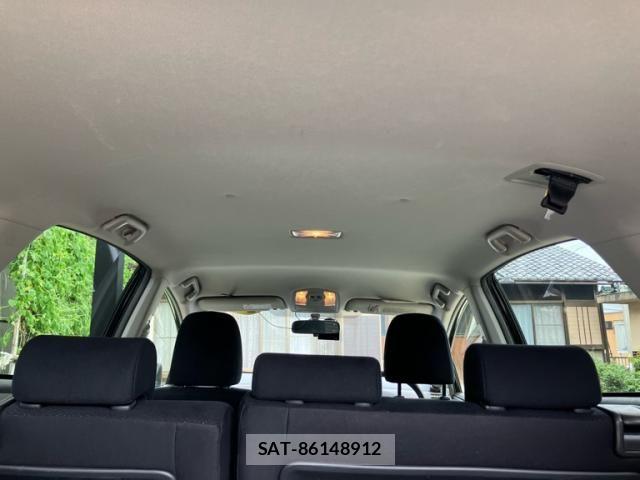 Toyota PRIUS ALPHA 2014-03 8881698-20