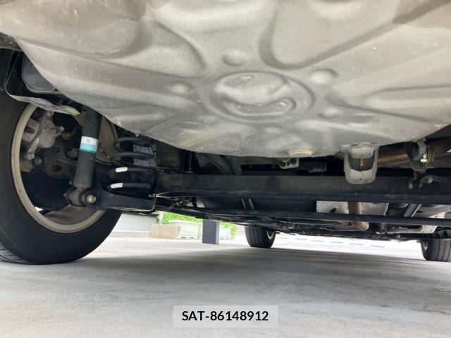 Toyota PRIUS ALPHA 2014-03 8881698-22