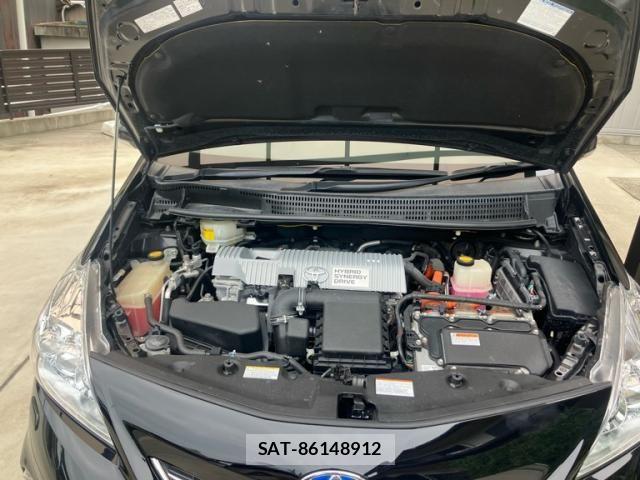 Toyota PRIUS ALPHA 2014-03 8881698-25