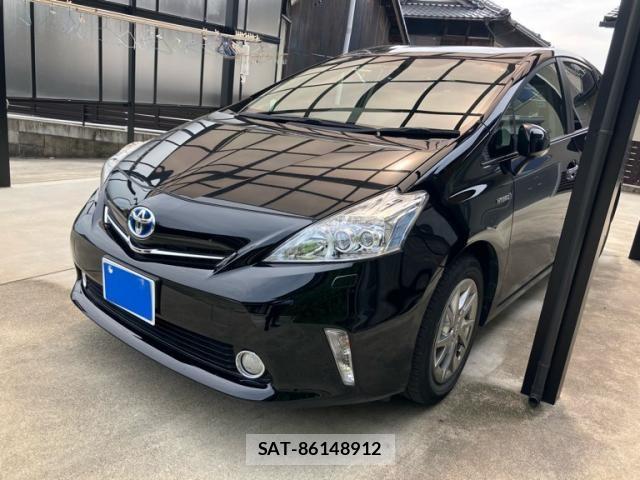 Toyota PRIUS ALPHA 2014-03 8881698-2