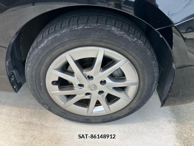 Toyota PRIUS ALPHA 2014-03 8881698-5