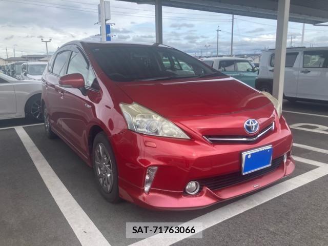 Toyota PRIUS ALPHA 2013-03 8881707-0