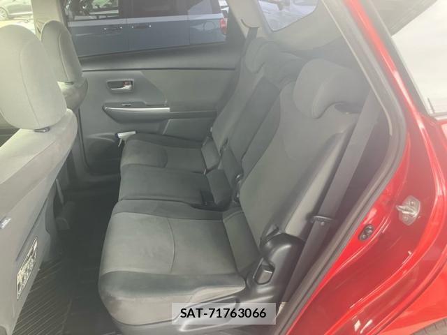 Toyota PRIUS ALPHA 2013-03 8881707-9