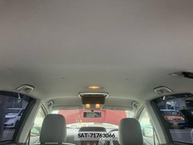 Toyota PRIUS ALPHA 2013-03 8881707-15