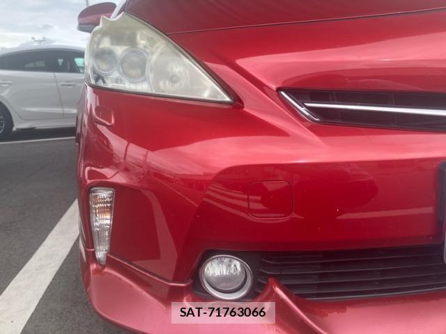Toyota PRIUS ALPHA 2013-03 8881707-2