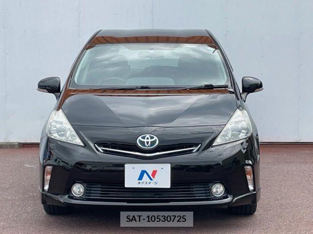 Toyota PRIUS ALPHA 2011-11 8881701-13