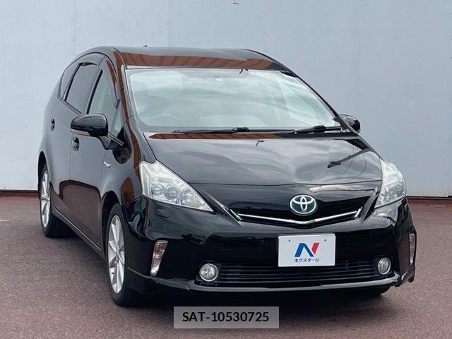 Toyota PRIUS ALPHA 2011-11 8881701-15