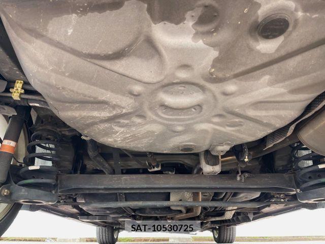 Toyota PRIUS ALPHA 2011-11 8881701-18