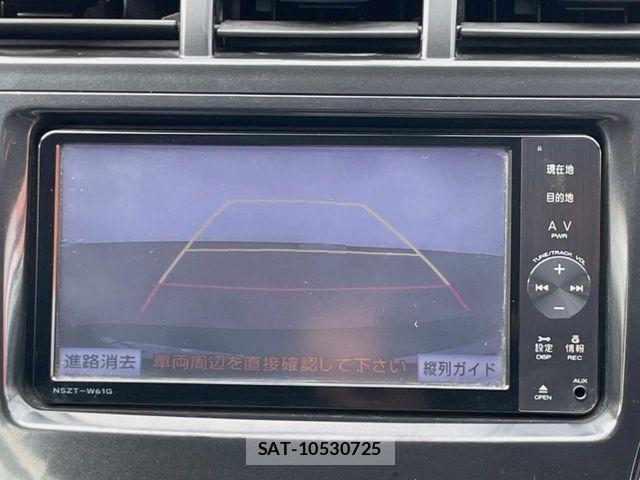 Toyota PRIUS ALPHA 2011-11 8881701-3