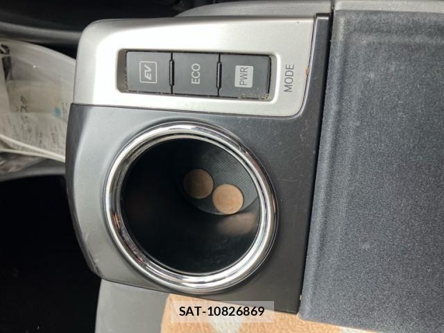 Toyota PRIUS ALPHA 2013-08 8881709-18