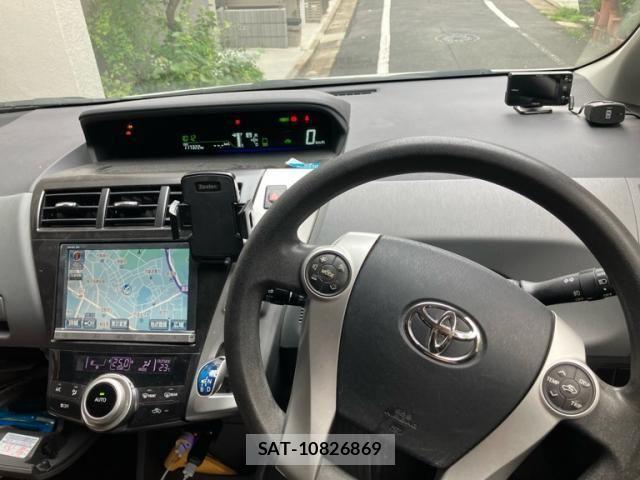 Toyota PRIUS ALPHA 2013-08 8881709-19
