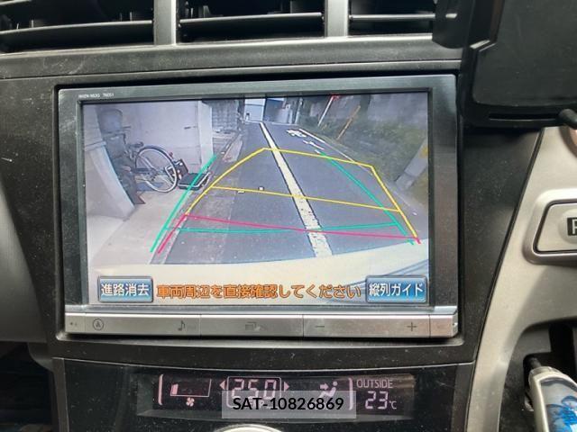 Toyota PRIUS ALPHA 2013-08 8881709-23