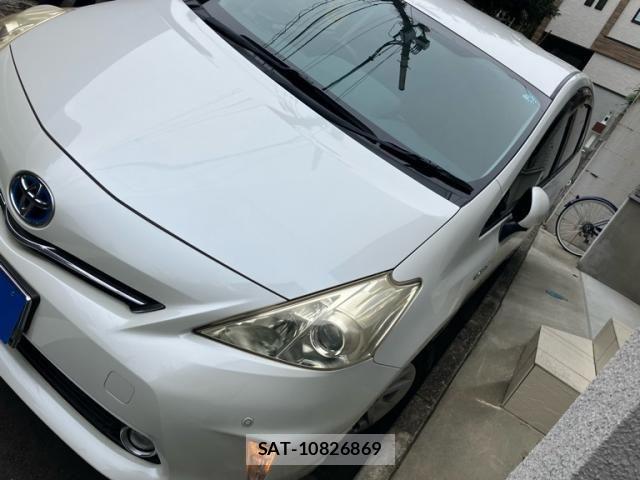 Toyota PRIUS ALPHA 2013-08 8881709-2