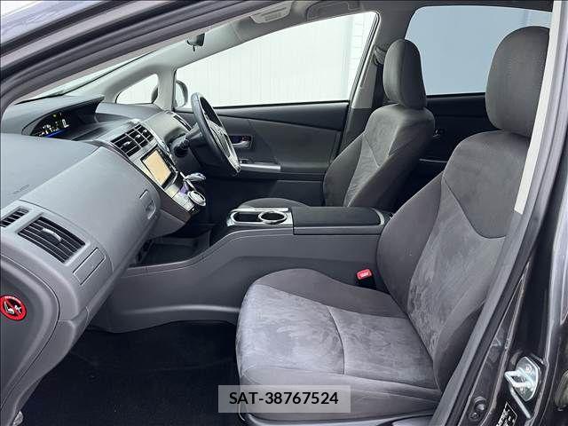 Toyota PRIUS ALPHA 2012-04 8881691-20