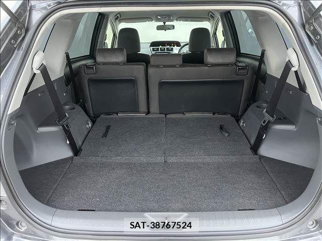 Toyota PRIUS ALPHA 2012-04 8881691-25