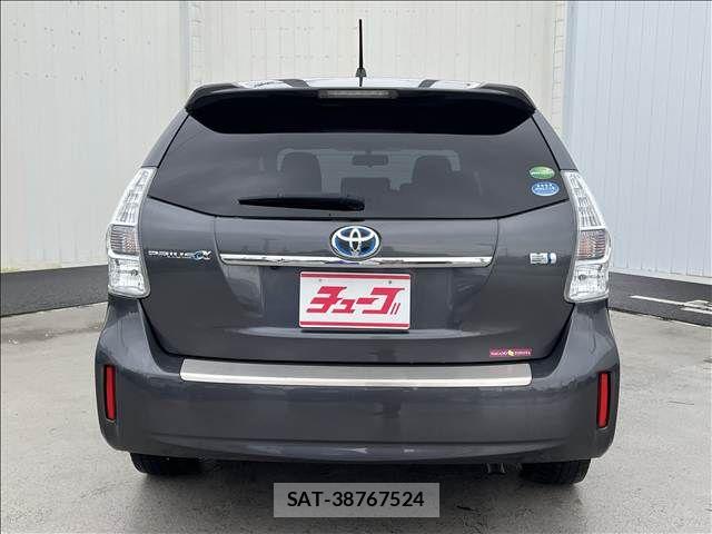 Toyota PRIUS ALPHA 2012-04 8881691-5