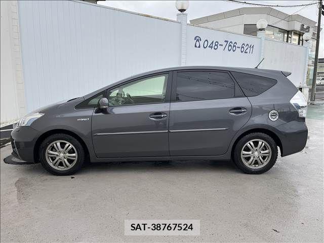 Toyota PRIUS ALPHA 2012-04 8881691-7