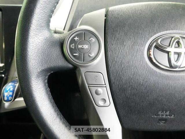 Toyota PRIUS ALPHA 2015-12 8881689-12