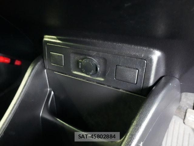 Toyota PRIUS ALPHA 2015-12 8881689-18