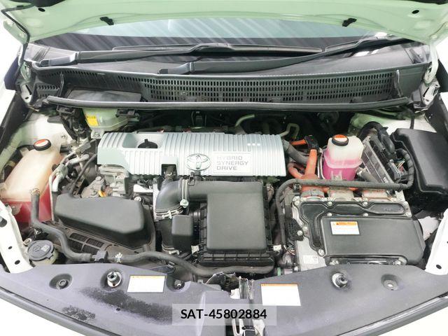 Toyota PRIUS ALPHA 2015-12 8881689-20