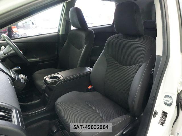 Toyota PRIUS ALPHA 2015-12 8881689-25