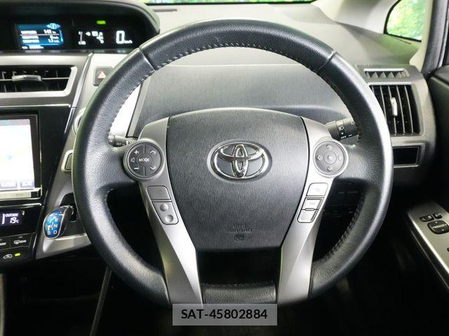 Toyota PRIUS ALPHA 2015-12 8881689-6