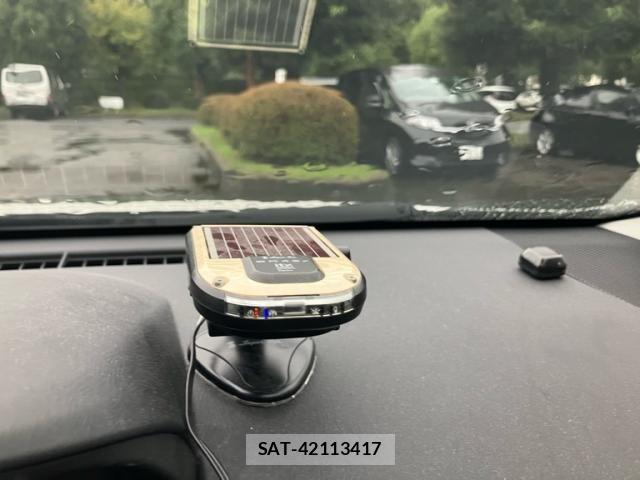Toyota PRIUS ALPHA 2012-04 8881702-13