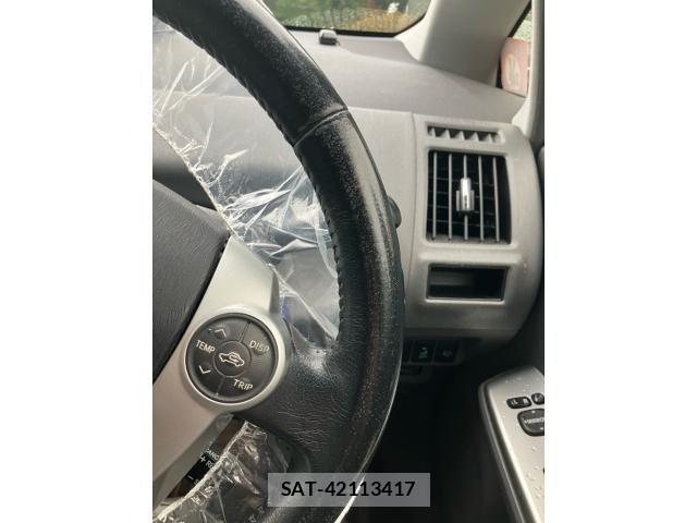 Toyota PRIUS ALPHA 2012-04 8881702-16
