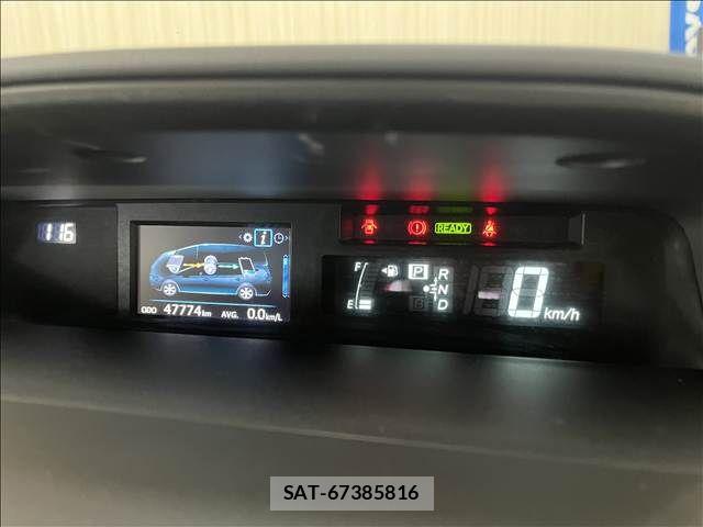 Toyota PRIUS ALPHA 2016-01 8881686-13