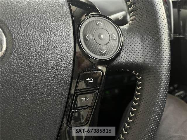 Toyota PRIUS ALPHA 2016-01 8881686-15