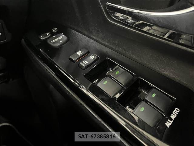 Toyota PRIUS ALPHA 2016-01 8881686-16
